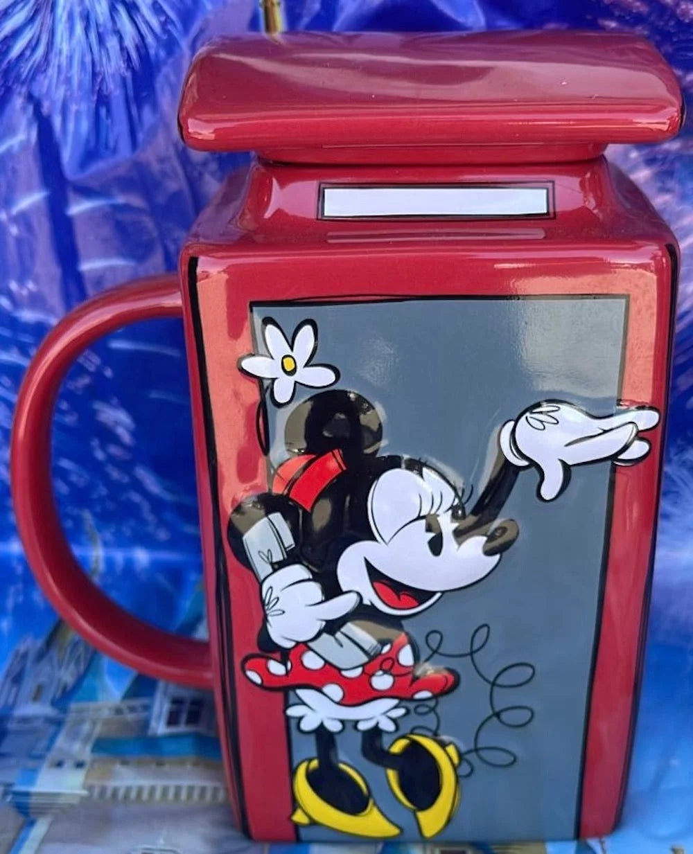 Disney Epcot Mickey Minnie Red Phone Booth United Kingdom Mug with Lid New