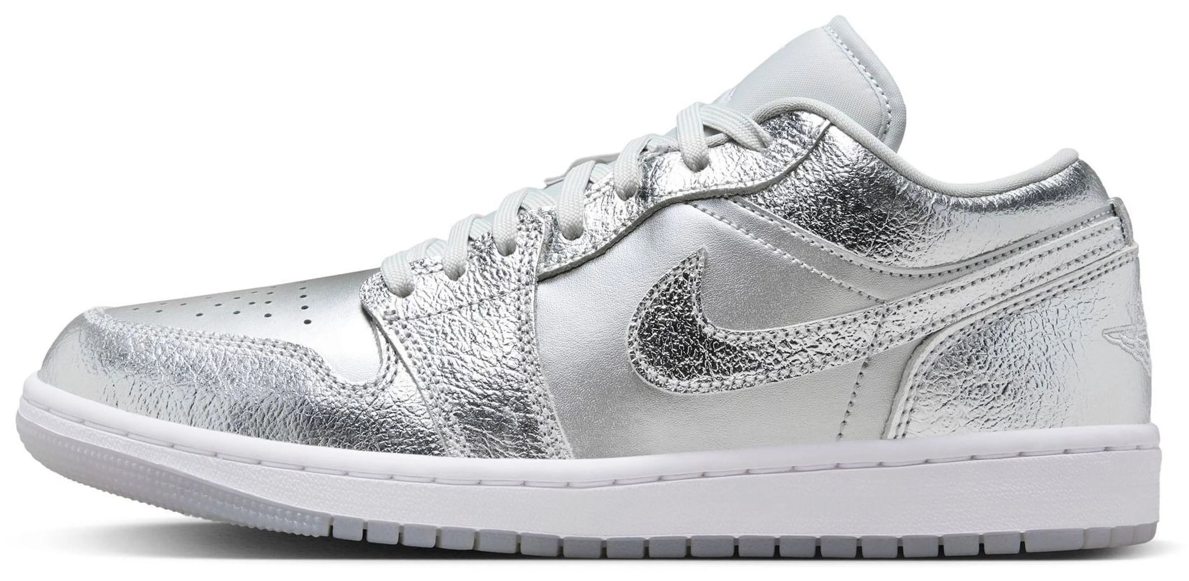 Women's Air Jordan 1 Low SE Metallic Silver/Photon Dust (FN5030 001) - 5.5